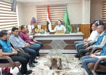 رئيـس المـركز يستقبل وفـد شبـاب حيـاه كريمـه لبحث اخر مستجدات مبادره حياه كريمه بمركز شربين بالدقهلية