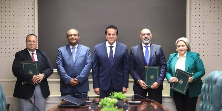 وزير الصحة والسكان يشهد إطلاق عيادات مستشفيات قطاع العلاجي وأمانة المراكز لخدمة منتفعي التأمين الصحي