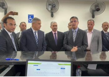 وزير التموين يفتتح جولته في الإسكندرية بزيارة مركز باب شرق لخدمة المواطنين