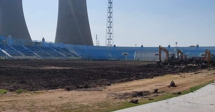 استعدات كبيرة بنادى غزل المحلة تطوير الملعب الرئيسى بعد عودتة للدورى