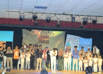 نجاح باهر للعرض المسرحي (رمضان في مصر حاجة تانية) في ليلته الأولى