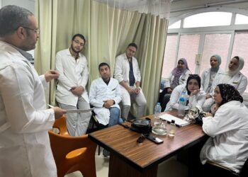 العلاج الطبيعى تجري 27 ألف جلسة و70 اجتماعاً فنياً لرفع كفاءة الأقسام