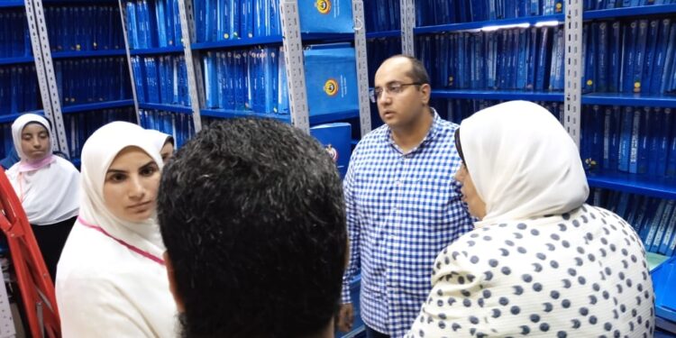 الصحة : فريق الحوكمة والمراجعة الداخلية يوجه بتشكيل لجنة من مديرية البحيرة لجرد مخازن مستشفى الدكتور حمدي الطباخ المركزي