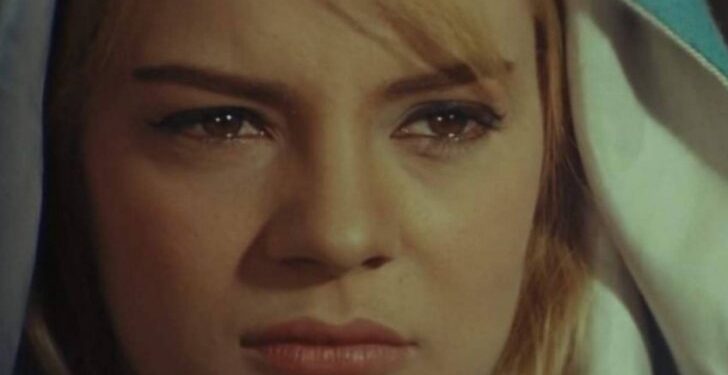 (عظماء من زمن فات) مالا تعرفه عن شقراء السينما المصرية “نادية لطفي”