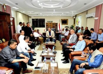 وزير الإسكان يعقد اجتماعا بمقر جهاز “مدينة السادات” لمتابعة سير العمل