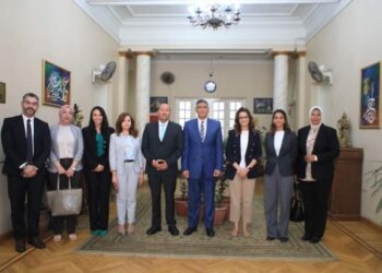 محافظ الجيزة يستقبل المنسق الوطني لمبادرة المشروعات الخضراء الذكية 
