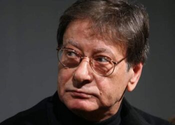 شاعر الثورة والحب.. محمود درويش