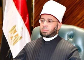 وزير الأوقاف يدين قصف الفلسطينيين أثناء أداء صلاة الفجر