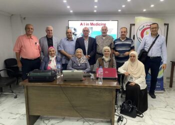 أهمية الذكاء الاصطناعي في التشخيص الطبي في محاضرة بنقابة أطباء الجيزة   