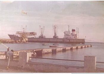 سقالة القصير: حكاية مجد ضائع بين الأمواج