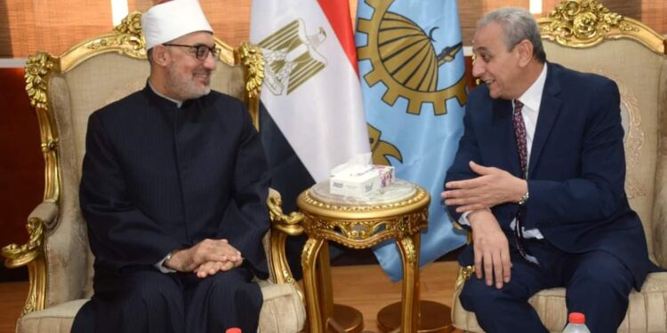 محافظ الغربية يستقبل مفتي الجمهورية في مستهل زيارته للمحافظة لبحث سبل التعاون المشترك
