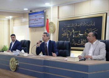 محافظ السويس يكلف بدراسة لانشاء فرع لكليات جامعة الأزهر بمحافظة السويس