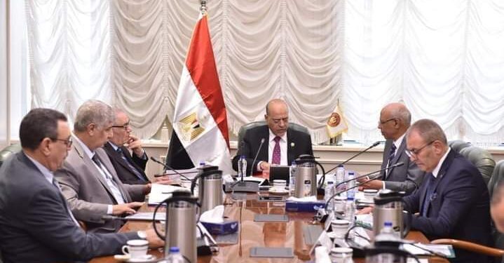 وزير العمل يترأس إجتماع مجلس إدارة صندوق تمويل التدريب