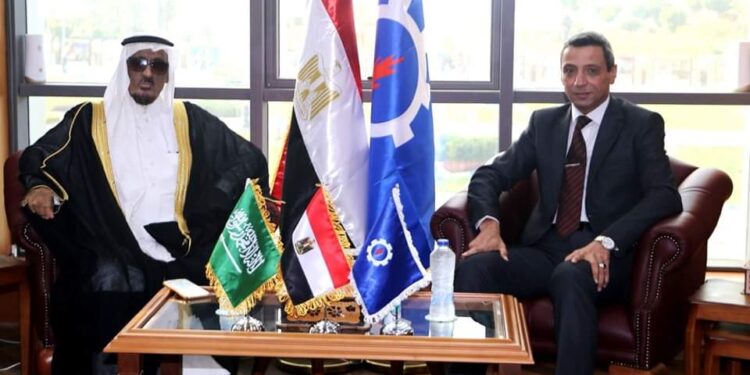 محافظ السويس يستقبل القنصل العام للمملكة العربية السعودية بالسويس 