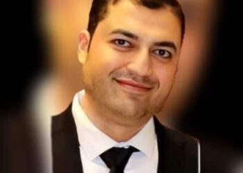 جريدة حكاية وطن والكاتب الصحفى سمير احمد القط بنعون وفاة الدكتور عمرو عادل امين نائب مدير مستشفى الزهراء