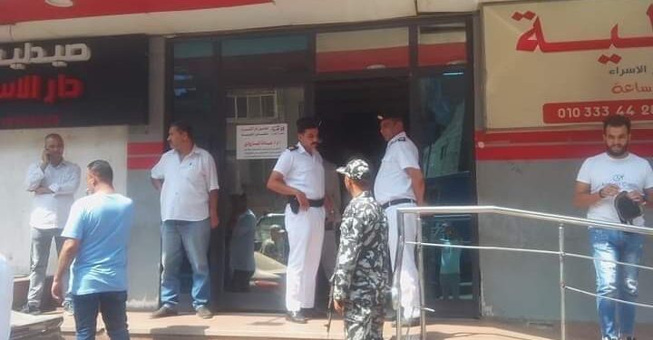 غلق عدد من المنشأت الطبية تدار بدون ترخيص بالوراق والصف بالجيزة