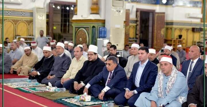 محافظ الدقهلية يشهد احتفال مديرية أوقاف الدقهلية بمناسبه الذكرى العطرة لمولد النبي الكريم