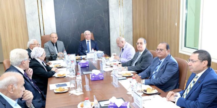 اجتماع مجلس أمناء جامعة المنصورة الأهلية لمناقشة الإنجازات والاستعدادات للعام الدراسى الجديد 2024-2025