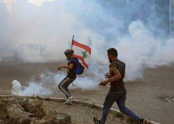 غضب شعبي لبناني وفقدان للثقة تجاه حزب الله