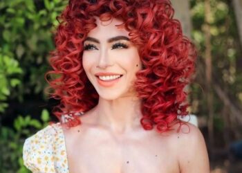 دوللي شاهين تنتهي من تسجيل اغنية انا الحاجة الحلوة.