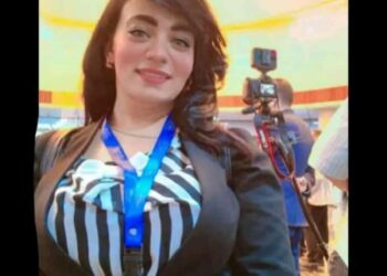 نتعلم لغه الإشارة من أجلكم .