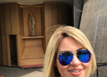 من قلبي سلام لبيروت ..إيمان ناجي تساند أهل لبنان بصور جديدة 