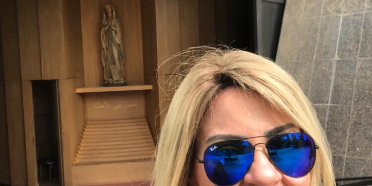 من قلبي سلام لبيروت ..إيمان ناجي تساند أهل لبنان بصور جديدة