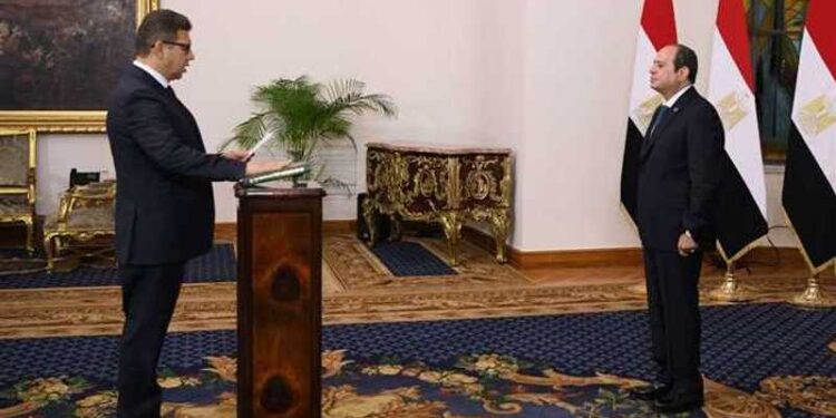 تعيين محمود رشاد رئيسا لجهاز المخابرات العامة المصرية 