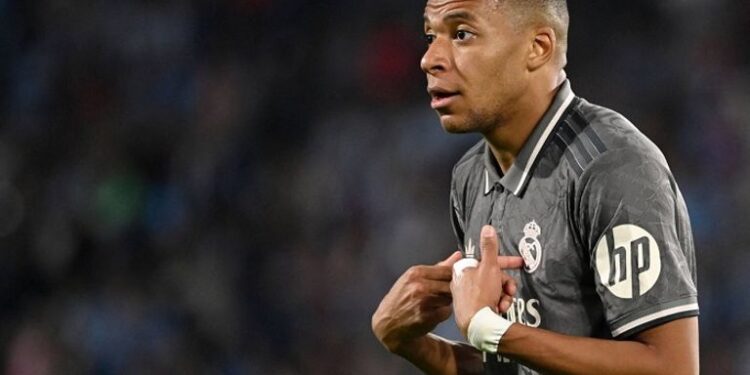 كتابه طريق المجد مبكراً ..مبابي مع ريال مدريد