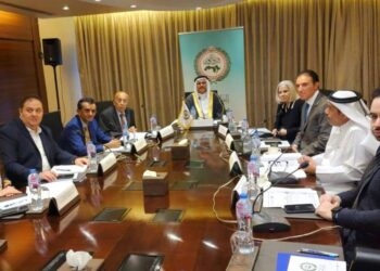 “المرصد العربي” يناقش إطلاق مؤتمرًا سنويًا وجائزة عربية في مجال حقوق الإنسان