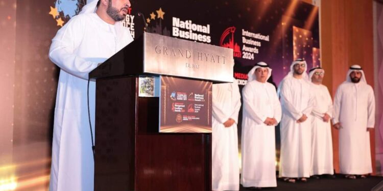 “هيئة أبوظبي للدفاع المدني” تفوز بجائزة التميُّز في تحليل الأعمال لعام 2024