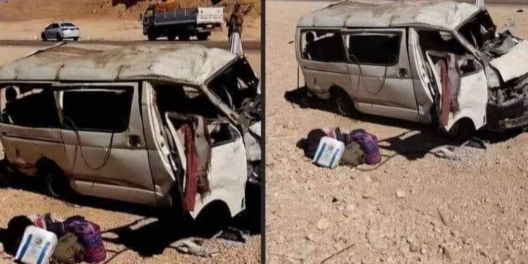 7 وفيات نتيجة حادث سيارة ميكروباص بقنا كانت تتبع حالة وفاة قادمة من السعودية