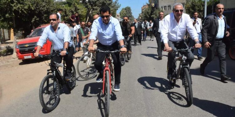محافظ الغربية ووزير الشباب والرياضة يقودان ماراثون للدراجات بمشاركة ٥٠ شاب من أبناء عروس الدلتا