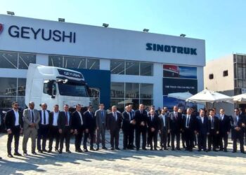 جيوشي لصناعة وسائل النقل تدشن معرضها الجديد لشاحنات النقل الثقيل من “سينوترك”