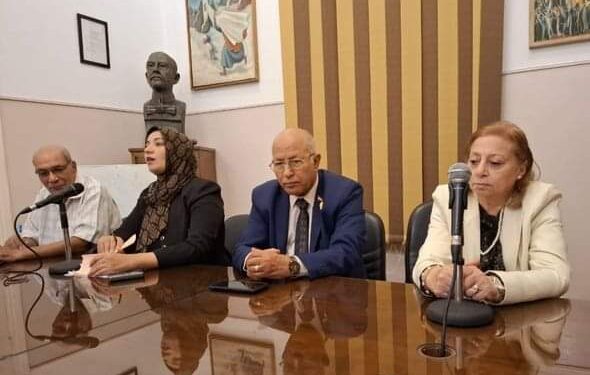 اتحاد كتاب مصر يناقش دور الترجمة الفورية في العلاقات الدولية