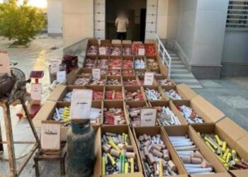 القبض على عاطل ومالك شركة بحوزتهما 7 قطع ألعاب نارية مختلفة الأحجام بقصد الاتجار