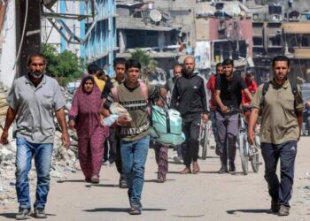 ” آمال وآلام ” اللاجئين الفلسطينيين النازحين إلى جنوب قطاع غزة