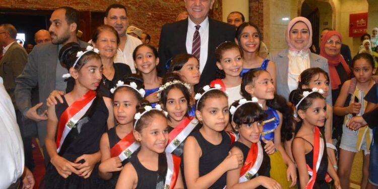 محافظ الغربية يشهد الاحتفال الفني بالعيد القومي الــ226 لعروس الدلتا بالمركز الثقافي بطنطا