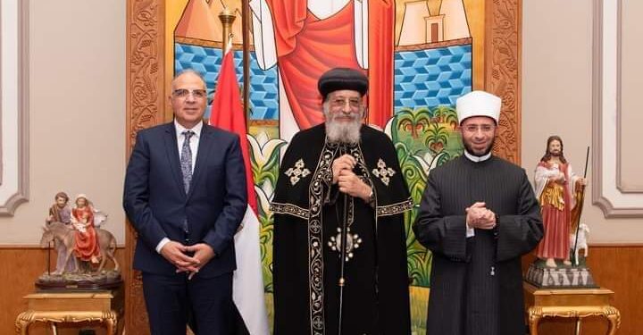 البابا تواضروس الثانى يستقبل وزير الموارد المائية والري و وزير الاوقاف 