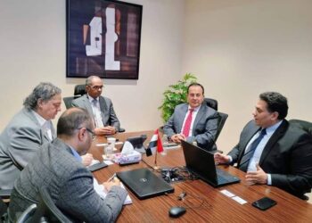 نائب وزير الإسكان يلتقي ممثلي إحدى الشركات العالمية المتخصصة في تنفيذ وإدارة المرافق  