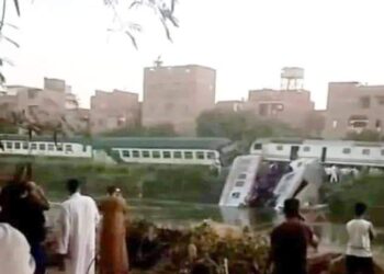 عاجل -بيان  هيئة السكك الحديدية  حول حادثه قطار اسوان  