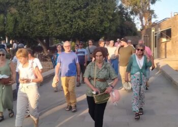 اقبال كثيف من السياح لزيارة المعالم السياحية بمُحافظتى الاقصر واسوان  خاص لحكاية وطن 