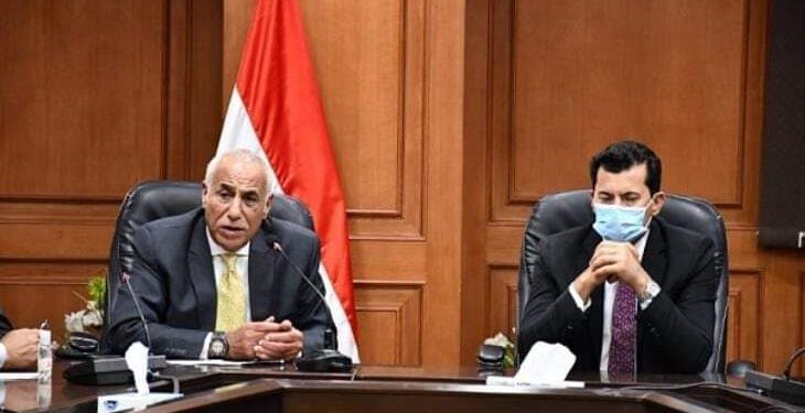 تدخل وزير الرياضة والسفير المصري والزمالك يلويح بالاعتذار عن عدم لعب نهائي السوبر