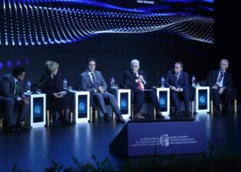 وزير الثقافة يشارك في جلسة “التعليم والثقافة وتعزيز حقوق الإنسان”