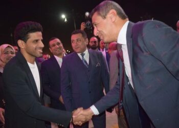 محافظ السويس يشهد الحفل الفني بشاطئ السوايسة بمناسبة احتفالات السويس بذكري انتصارات ٢٤ أكتوبر ١٩٧٣ 