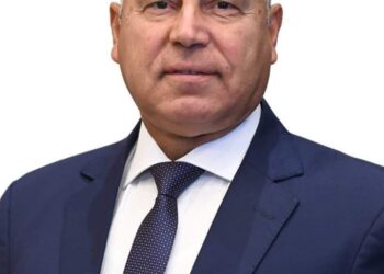 استجابة لطلب الفريق مهندس كامل الوزير ..الشهر العقاري : حظر أي إجراء نقل للملكية للأراضي الصناعية