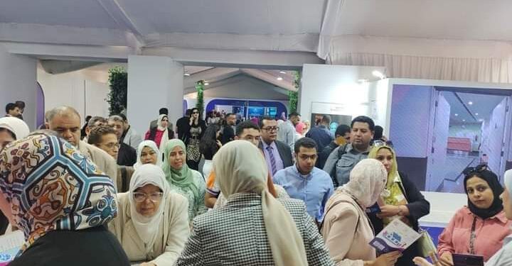 إقبال كبير على جناح وزارة التضامن الاجتماعي ضمن فعاليات النسخة الثانية للمؤتمر العالمي للسكان والصحة والتنمية البشرية