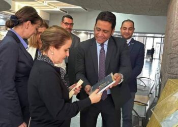وزيرة الخارجية الرومانية ووزيري الصحة اليوناني والقبرصي في زيارة للمتحف القومي للحضارة المصرية 