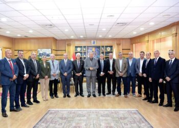 رئيس جامعة المنصورة يستقبل وفد قطاع التربية الرياضية بالمجلس الأعلى للجامعات