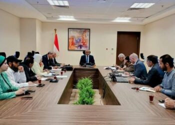 نائب وزير الإسكان يترأس اجتماعاً موسعاً لمناقشة سبل الاستغلال الأمثل لمياه الصرف المعالجة 